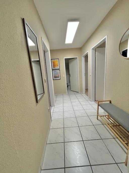 Apartment 85/7 *